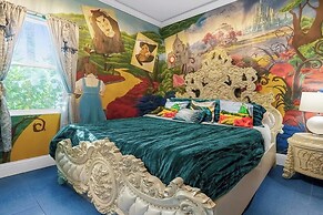 Luxury Mansion w Pool Sleeps 60