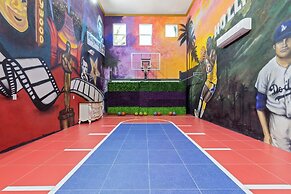 Luxury Mansion w Pool Sleeps 60