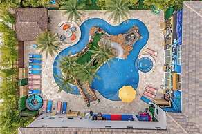 Luxury Mansion w Pool Sleeps 60