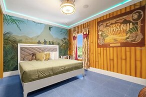 Luxury Mansion w Pool Sleeps 60