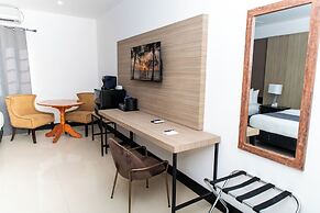 Pickwick Park View Hotel