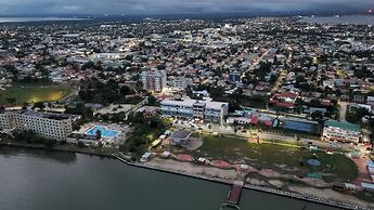 Pickwick Park View Hotel