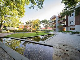 Caribbean Breeze - 2BR Apartment Close to Beach!