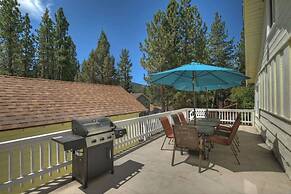 Sunshine Cabin Cozy 2-Story Getaway