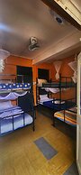WE TRAVEL HOSTEL