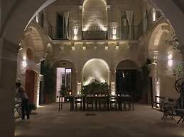 PALAZZO GARZIA - Dimora Storica