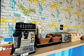 Kewalin Hostel