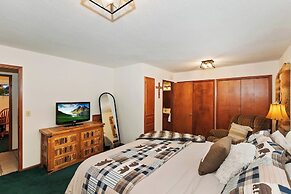 Everwood Serenity Treehouse