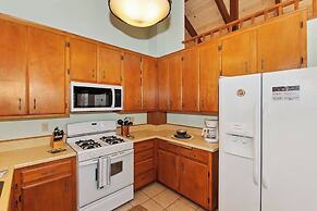 Everwood Serenity Treehouse