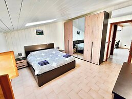 Quiet Two-room Apartment With Parking Space - Casa Montan