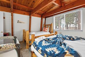 Moonridge Manor Cozy Retreat with Hottub