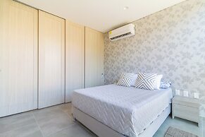 Salguero Suites By HostPro