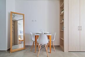 Salguero Suites By HostPro