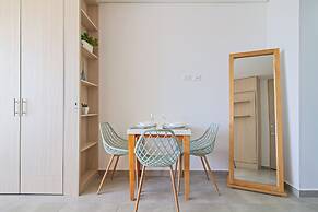 Salguero Suites By HostPro