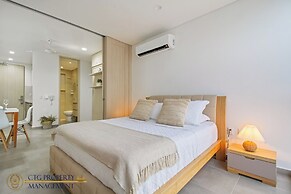 Salguero Suites By HostPro