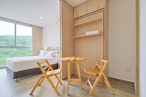 Salguero Suites By HostPro