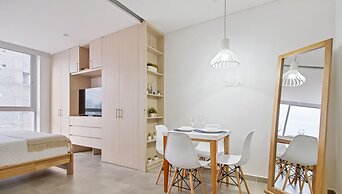 Salguero Suites By HostPro
