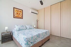 Salguero Suites By HostPro