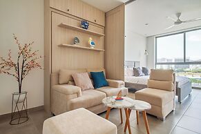 Salguero Suites By HostPro