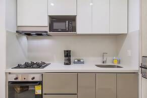 Salguero Suites By HostPro