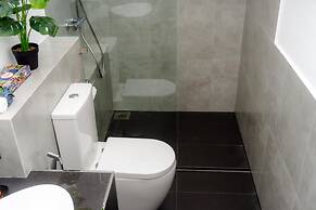 Lucky Monkey Inn & Restaurant