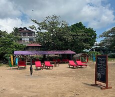 Lucky Monkey Inn & Restaurant