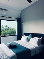 Lucky Monkey Inn & Restaurant