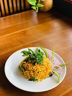 Lucky Monkey Inn & Restaurant