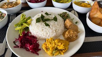 Lucky Monkey Inn & Restaurant