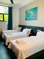 Lucky Monkey Inn & Restaurant