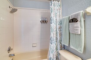 9 Mi to Disney: Spacious Resort Home w/ Lazy River