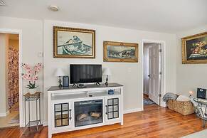 9 Mi to Beach: Home w/ Private Yard in Westport