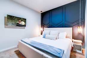 1259 Modern 5BD Family Home For Your Vacation