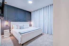 1259 Modern 5BD Family Home For Your Vacation