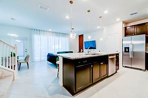 1259 Modern 5BD Family Home For Your Vacation