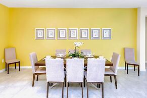 Upstay - 16 Guest Mansion w Pool Hot Tub Billiards