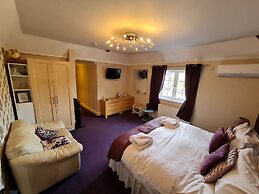 OYO Lavender House Hotel