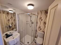 OYO Lavender House Hotel
