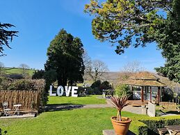 OYO Lavender House Hotel