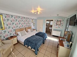OYO Lavender House Hotel