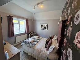 OYO Lavender House Hotel