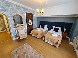 OYO Lavender House Hotel