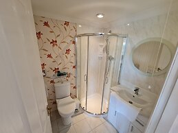 OYO Lavender House Hotel