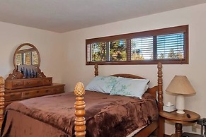 Canyon Castle Mtn Retreat w Hot Tub