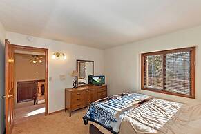 Canyon Castle Mtn Retreat w Hot Tub