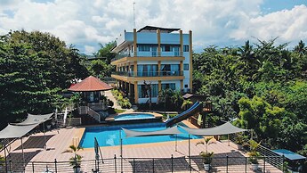 Sacaan Tropical Breeze Resort