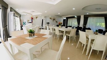 Sacaan Tropical Breeze Resort