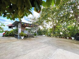 Sacaan Tropical Breeze Resort