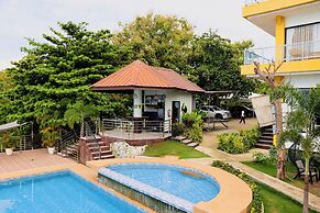 Sacaan Tropical Breeze Resort