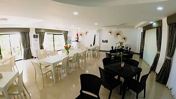 Sacaan Tropical Breeze Resort
